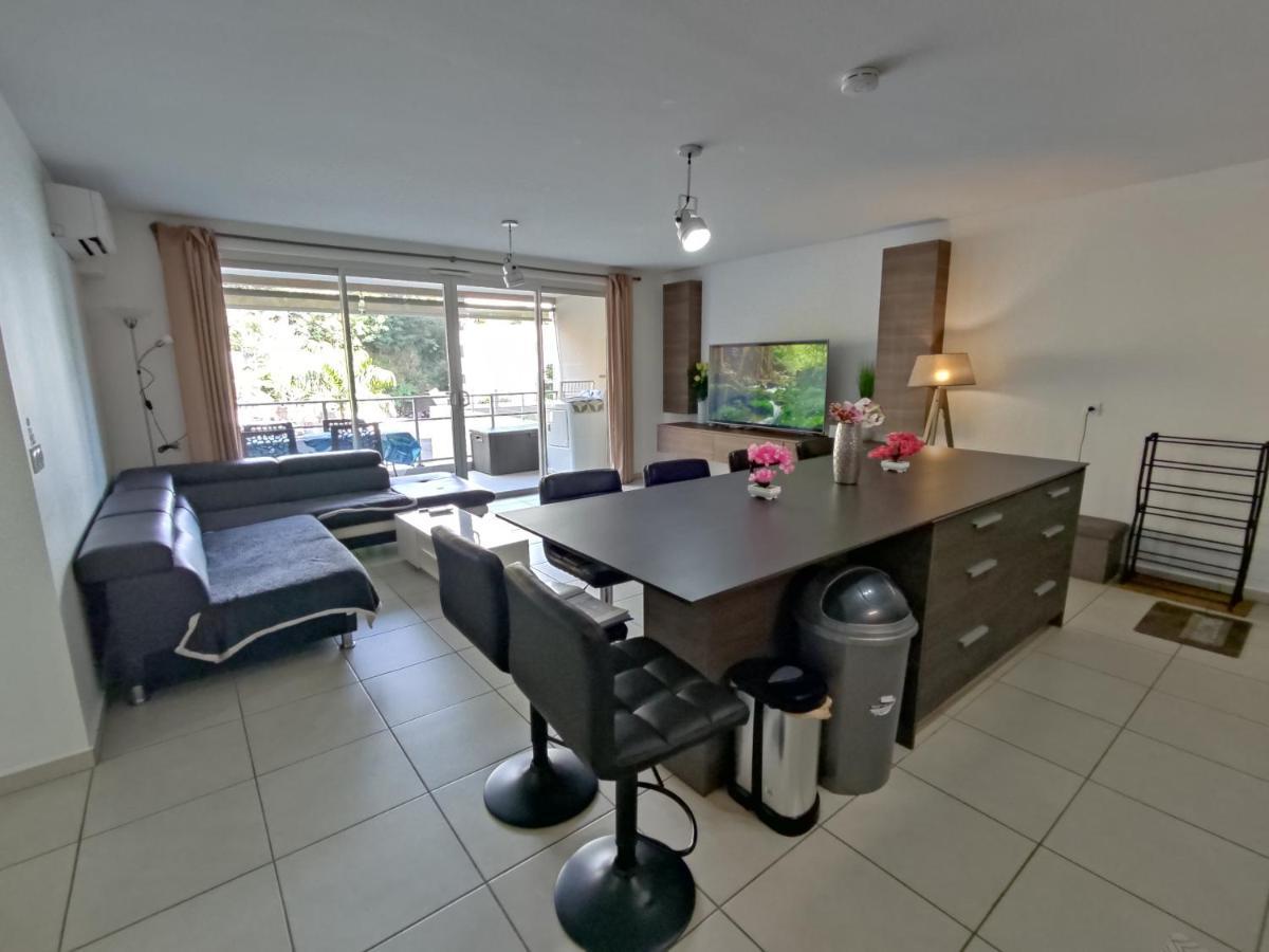 Elegant F3 A La Villa Stencer, Papeete, Calme Climatise Et Spacieux Papeete  Exterior foto